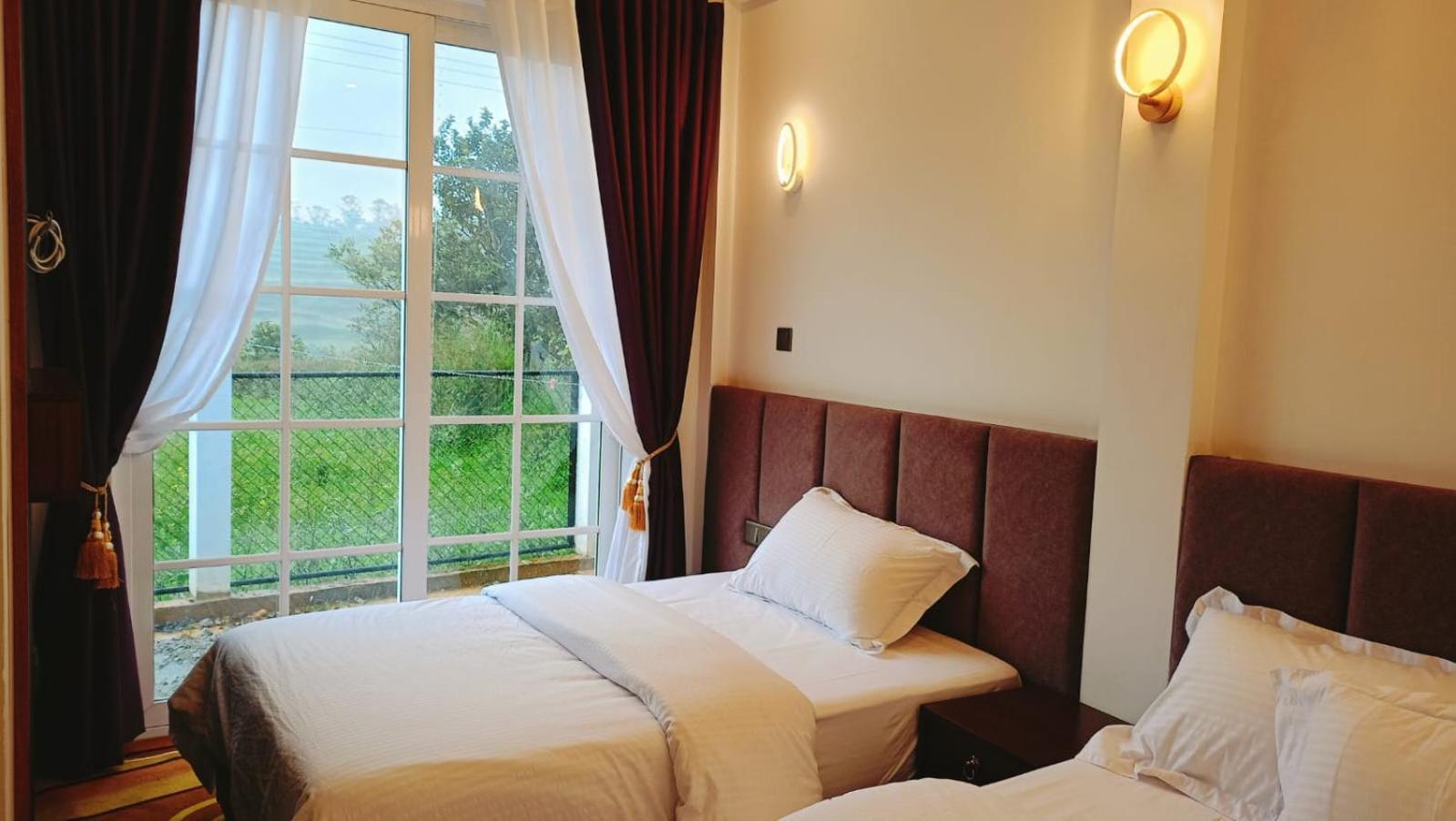 Golden Mist Hotel Nuwara Eliya Exterior photo
